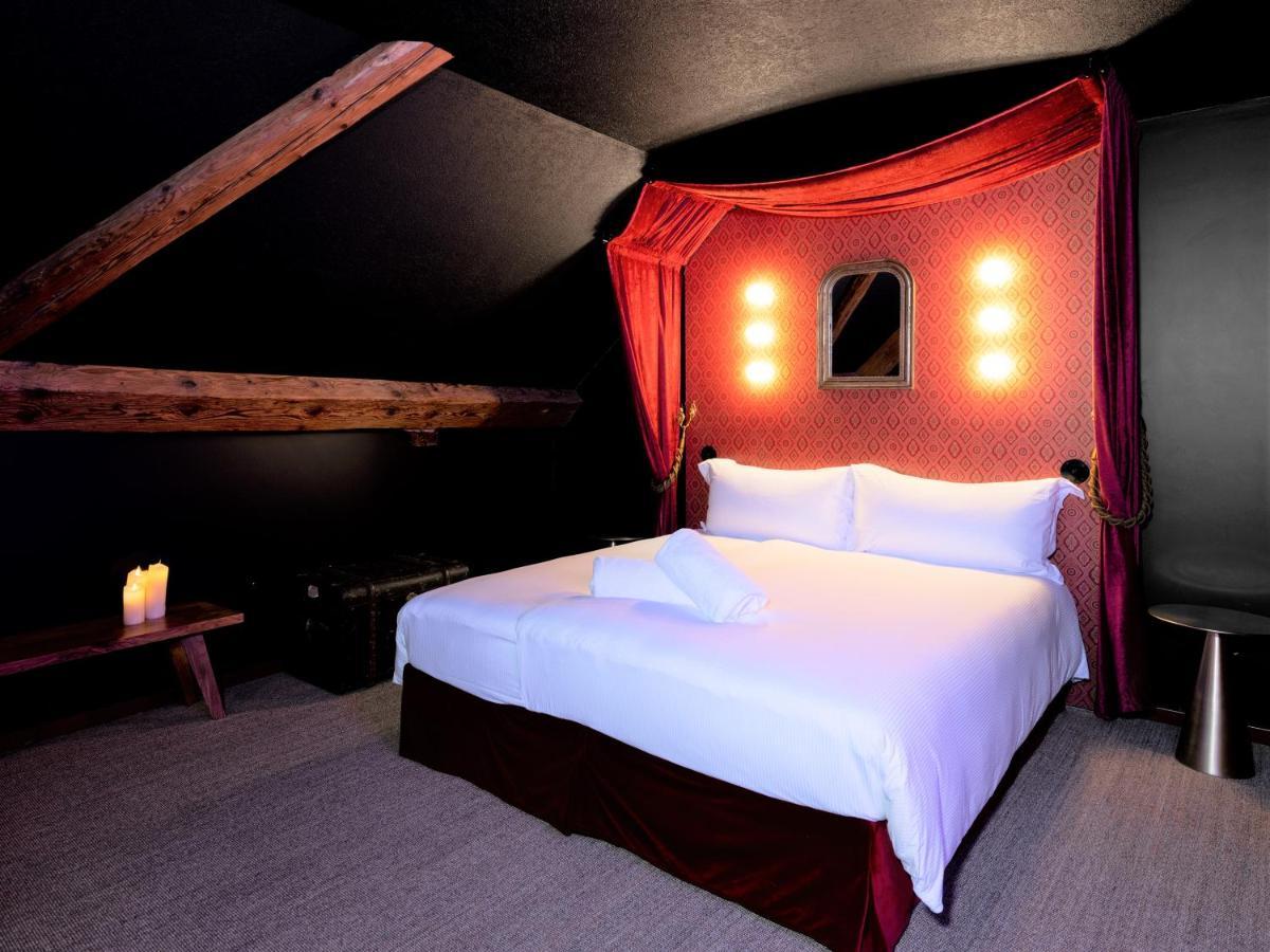 Peanut Medieval Lodge Saint-Ursanne Exterior foto