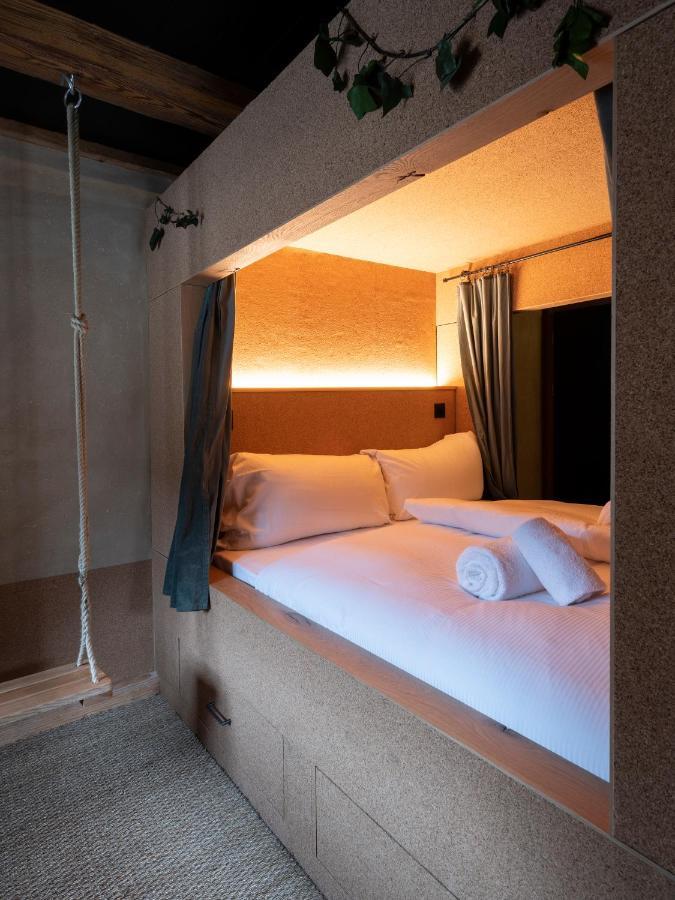 Peanut Medieval Lodge Saint-Ursanne Exterior foto